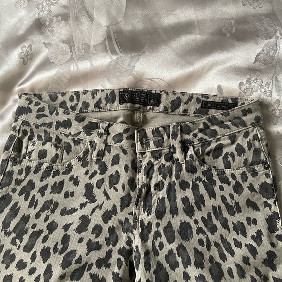 Too small.  No wear.  Never worn. - Picture 4 of 6